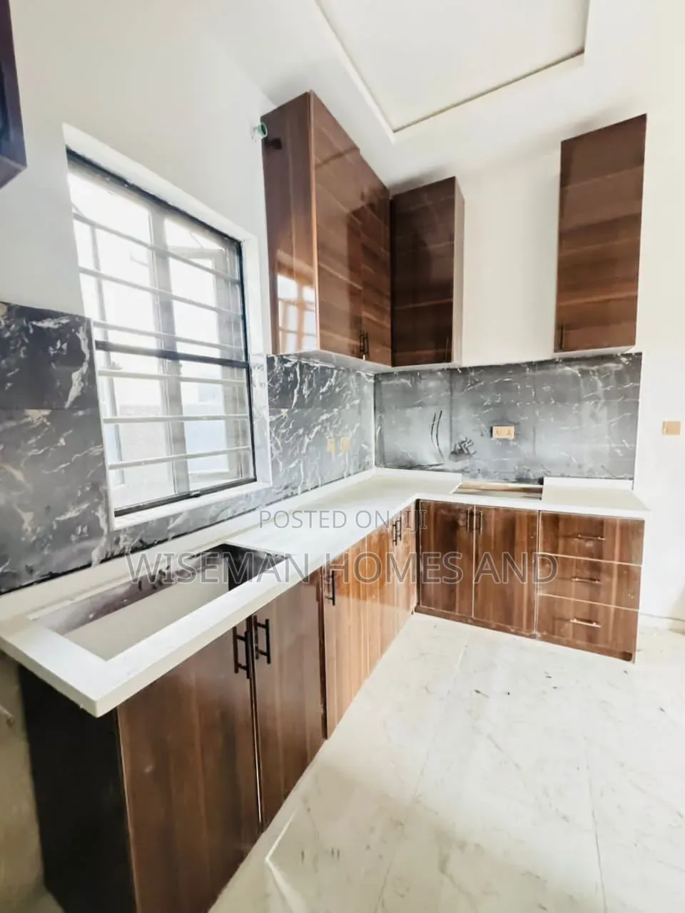 1bdrm Apartment in Orchid Road Lekki for sale