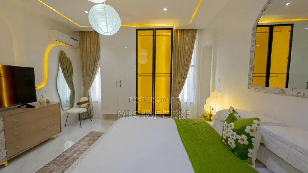 Classic 2 Bedroom Apartment