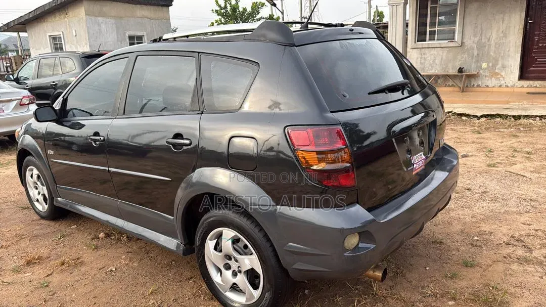 Pontiac Vibe Automatic 2004 Black