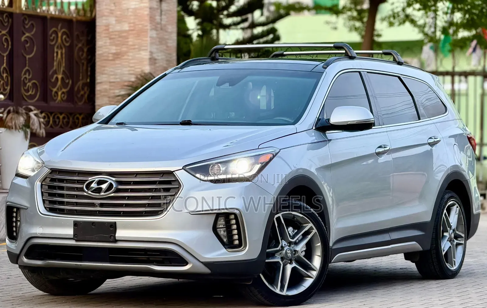 Hyundai Santa Fe 2018 Silver