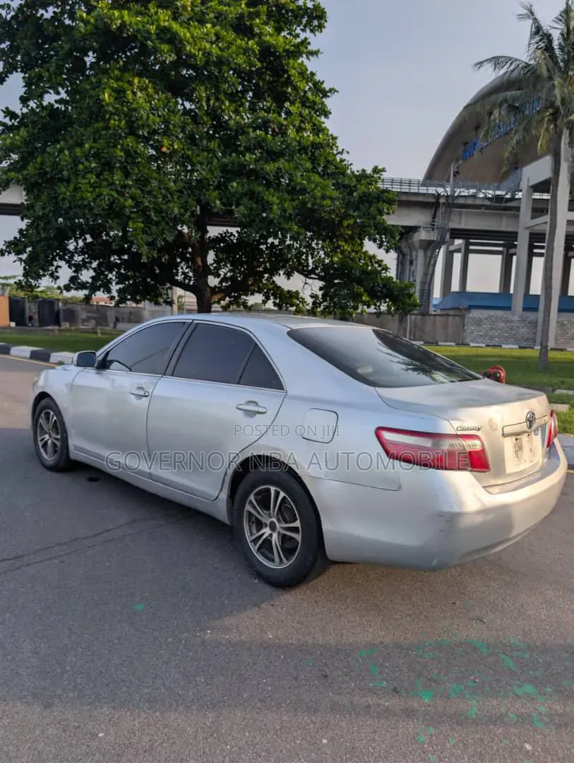 Toyota Camry 2.4 LE 2008 Silver