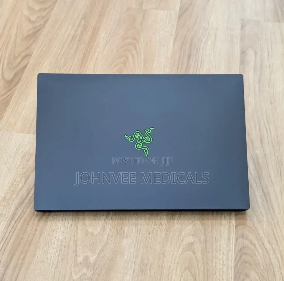 New Laptop Razer Blade 32GB Intel Core i7 SSD 512GB