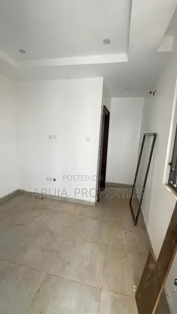 4bdrm Duplex in Mabushi for rent
