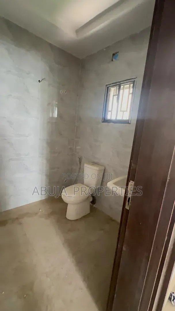 4bdrm Duplex in Mabushi for rent