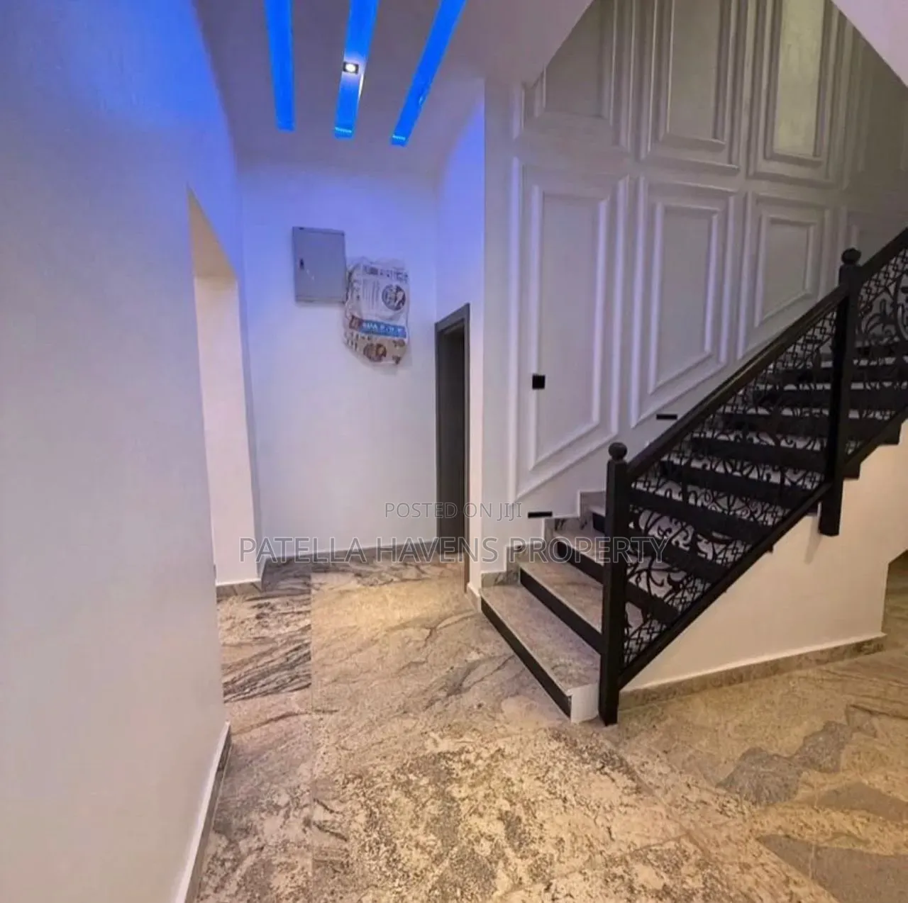 4bdrm Duplex in Life Camp for sale