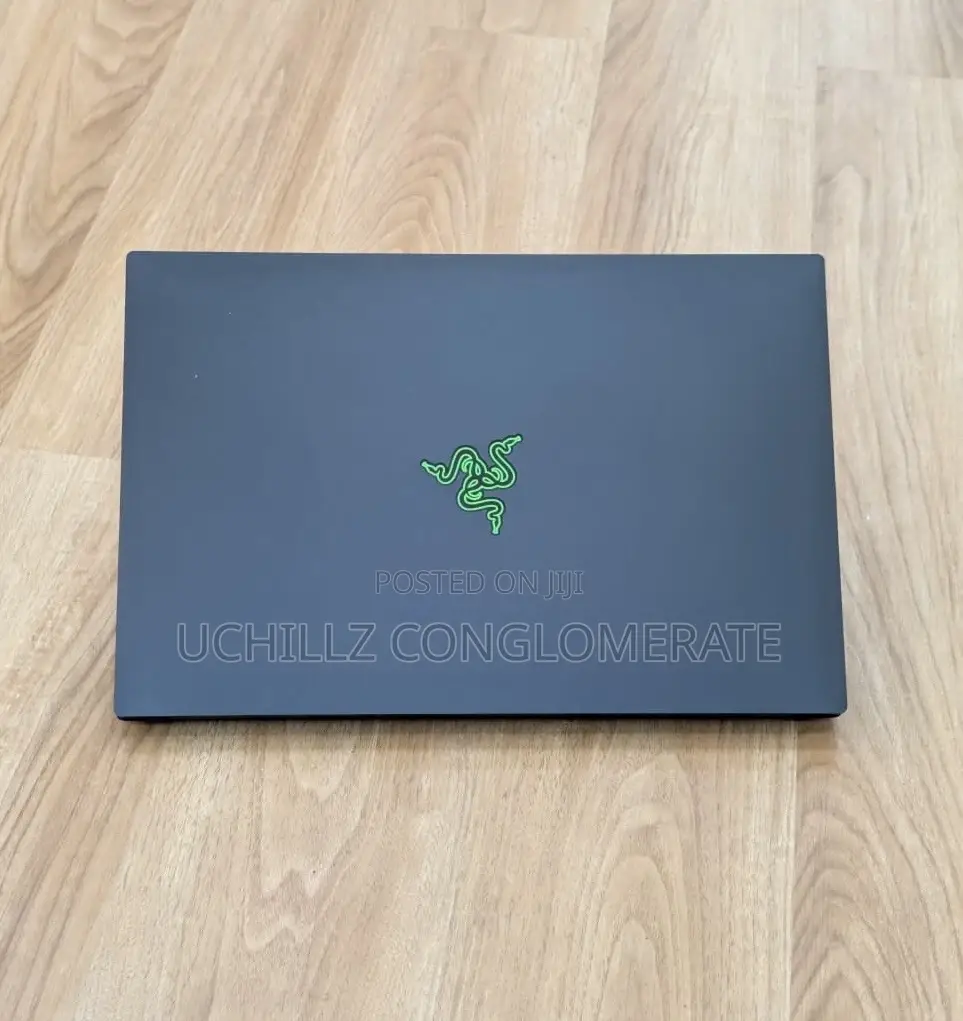 New Laptop Razer Blade 32GB Intel Core i7 SSD 512GB