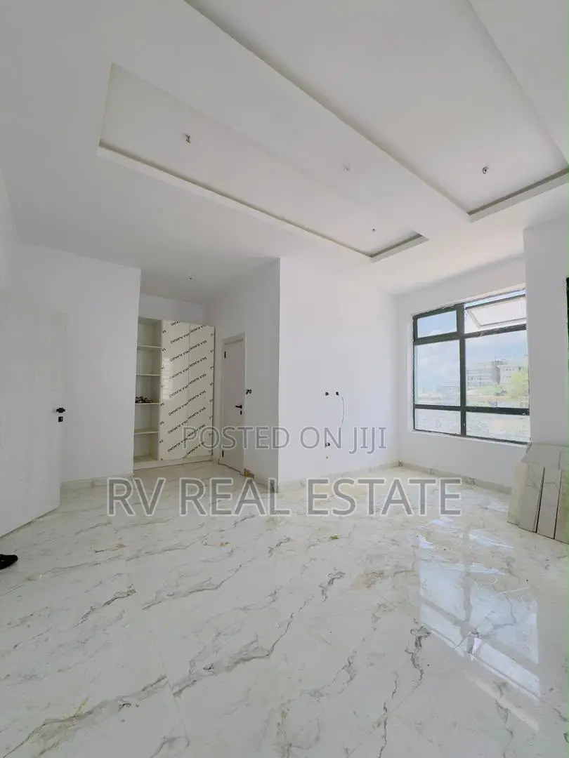 4bdrm Duplex in Opebi for sale