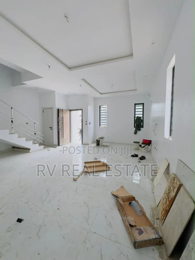 4bdrm Duplex in Opebi for sale