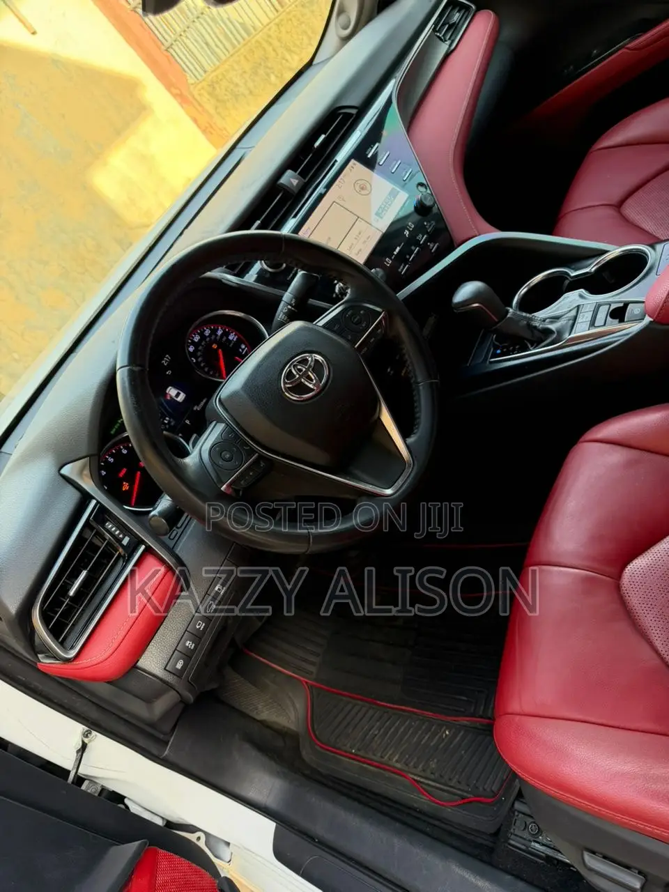 Toyota Camry XSE (2.5L 4cyl 8A) 2019 White