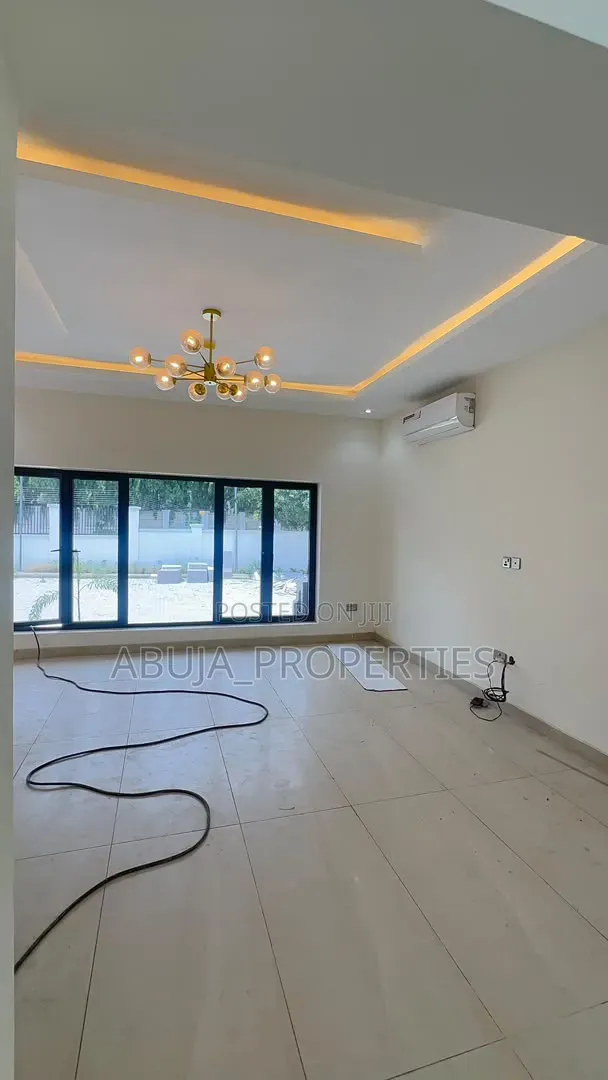 3bdrm Duplex in Maitama for rent