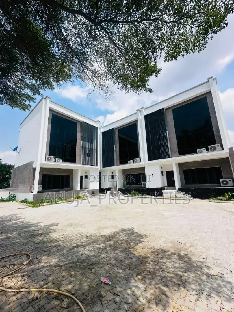 3bdrm Duplex in Maitama for rent