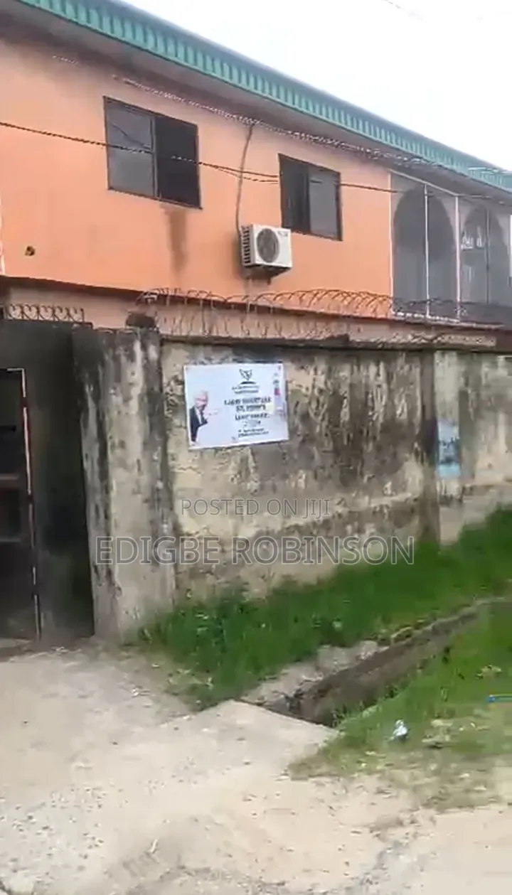 19bdrm Duplex in Bendel Estate, Warri for sale