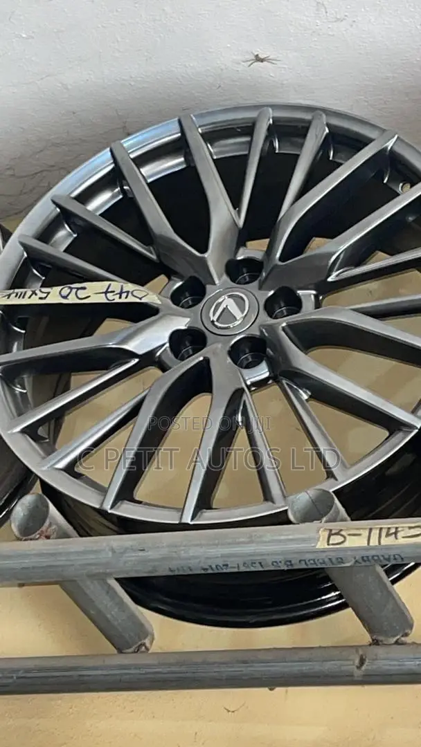 Size 20 Rim for Lexus 350