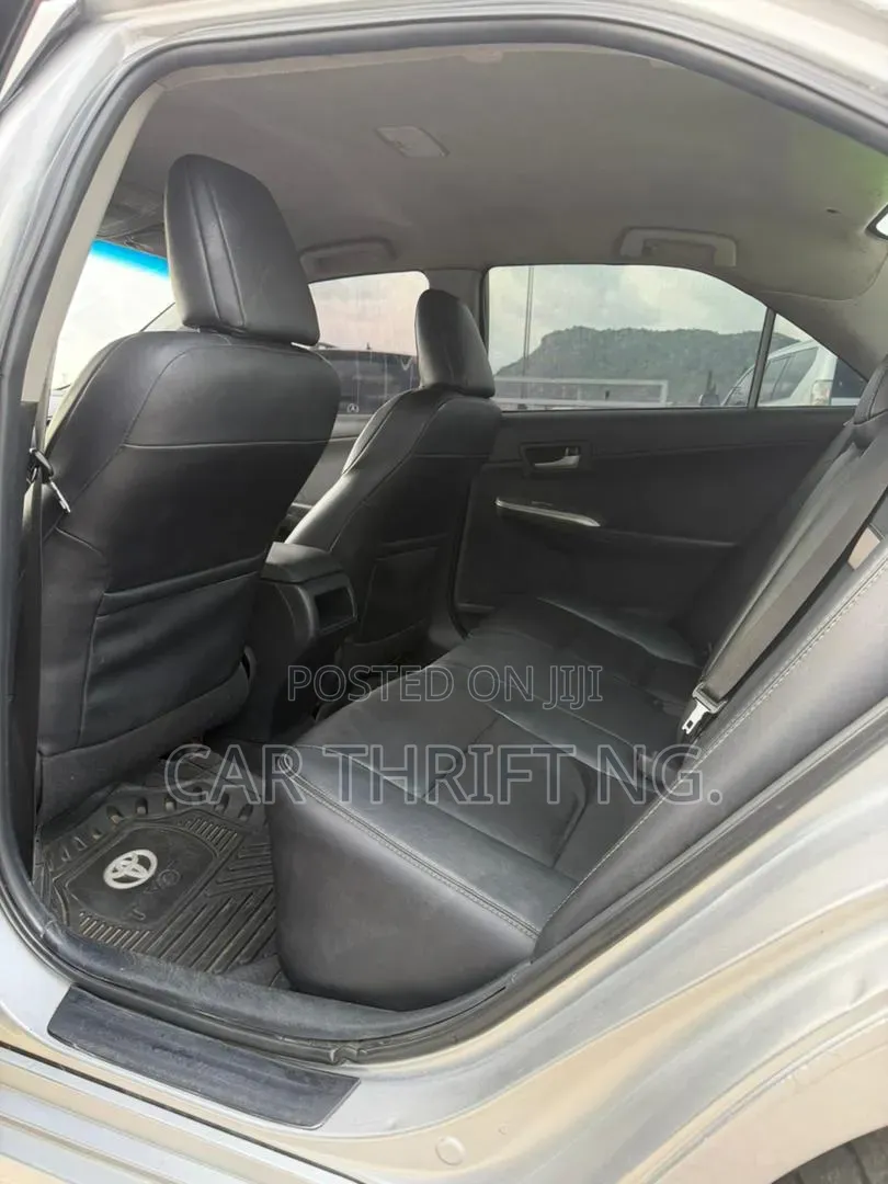Toyota Camry 2014 Silver