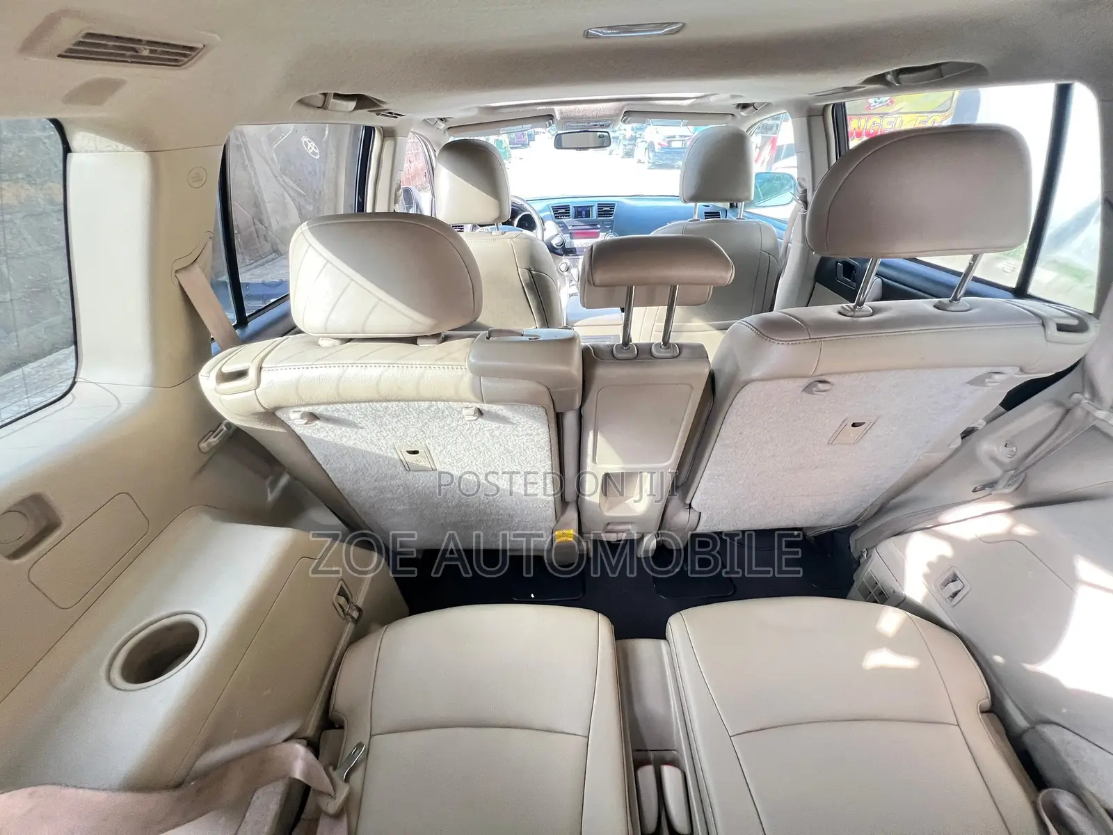 Toyota Highlander SE 2012 White