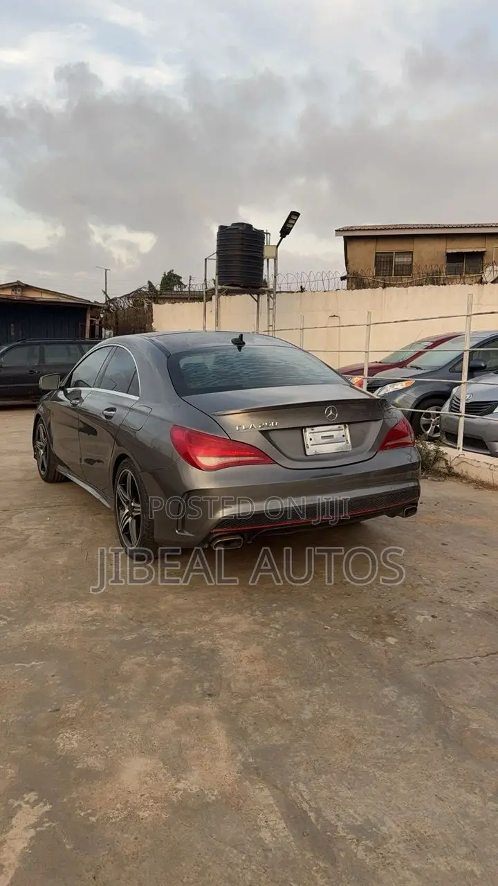 Mercedes-Benz CLA-Class CLA 250 Sedan 2016 Gray