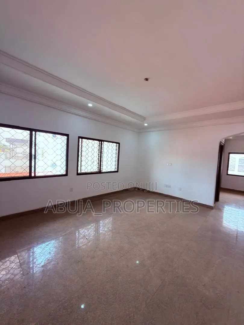 6bdrm Duplex in Maitama for rent