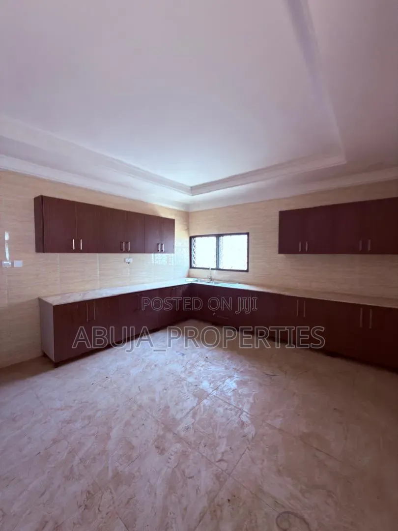 6bdrm Duplex in Maitama for rent