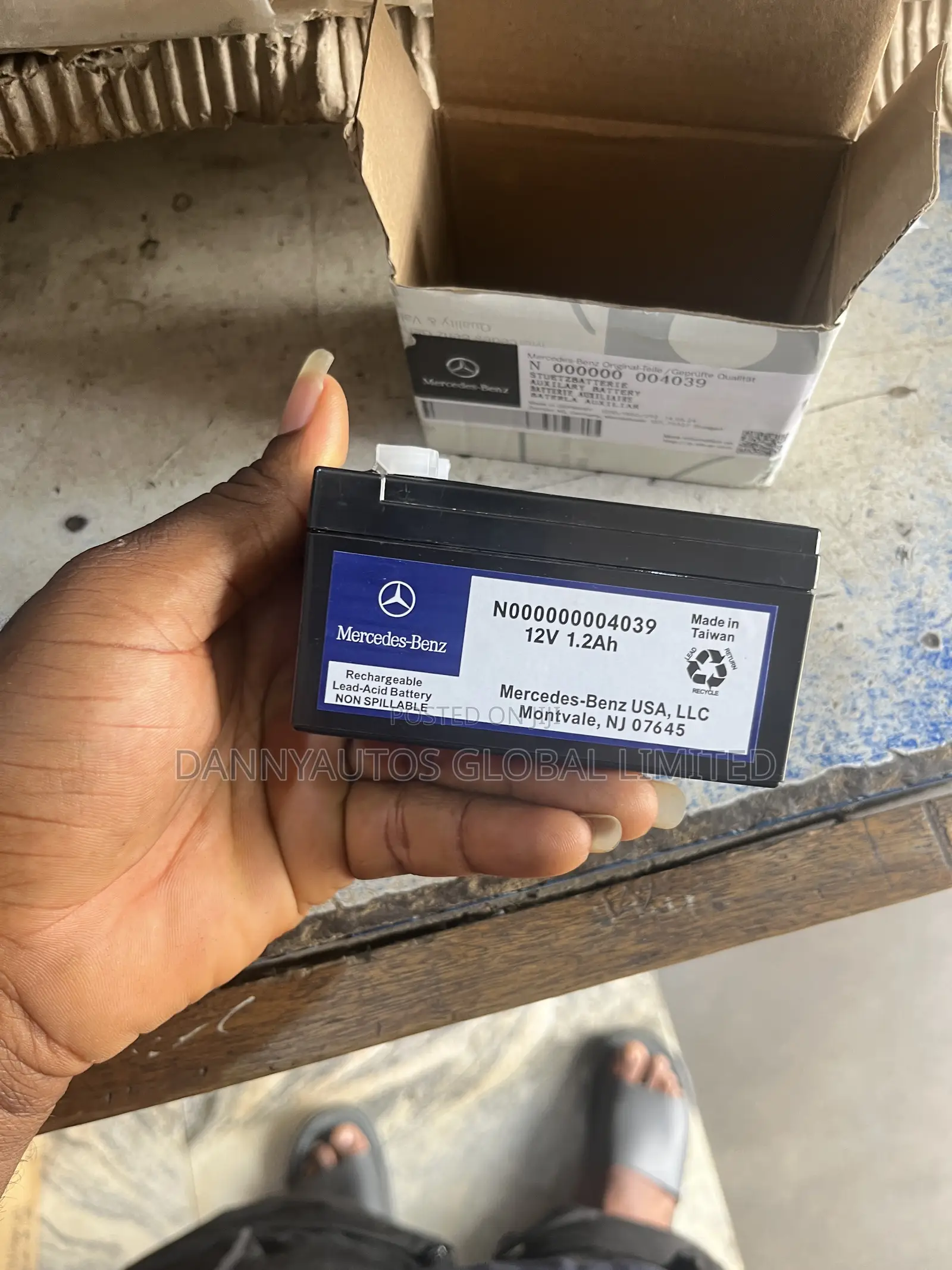 Auxiliary Battery for GLK 350 , E350, Ml350, Gle 350,C300 W204