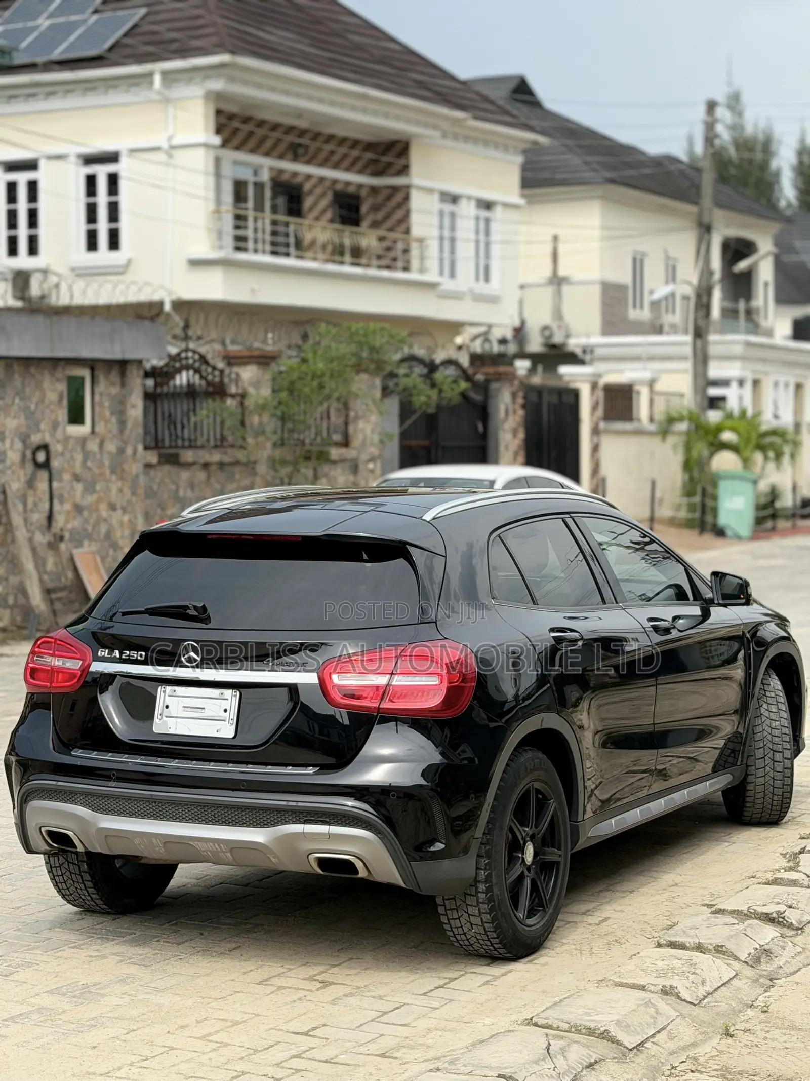 Mercedes-Benz GLA 250 2015 Black