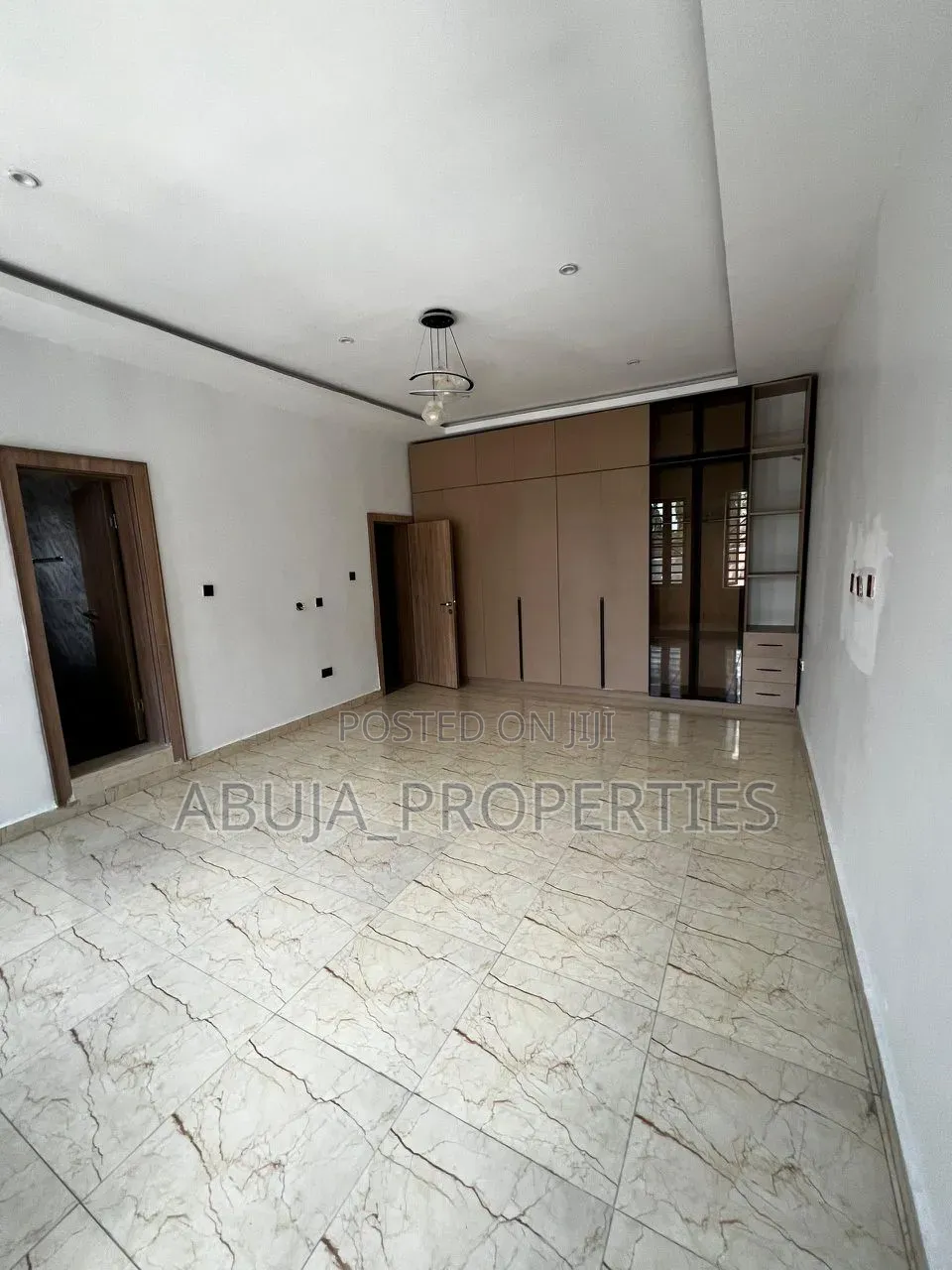5bdrm Duplex in Life Camp for sale