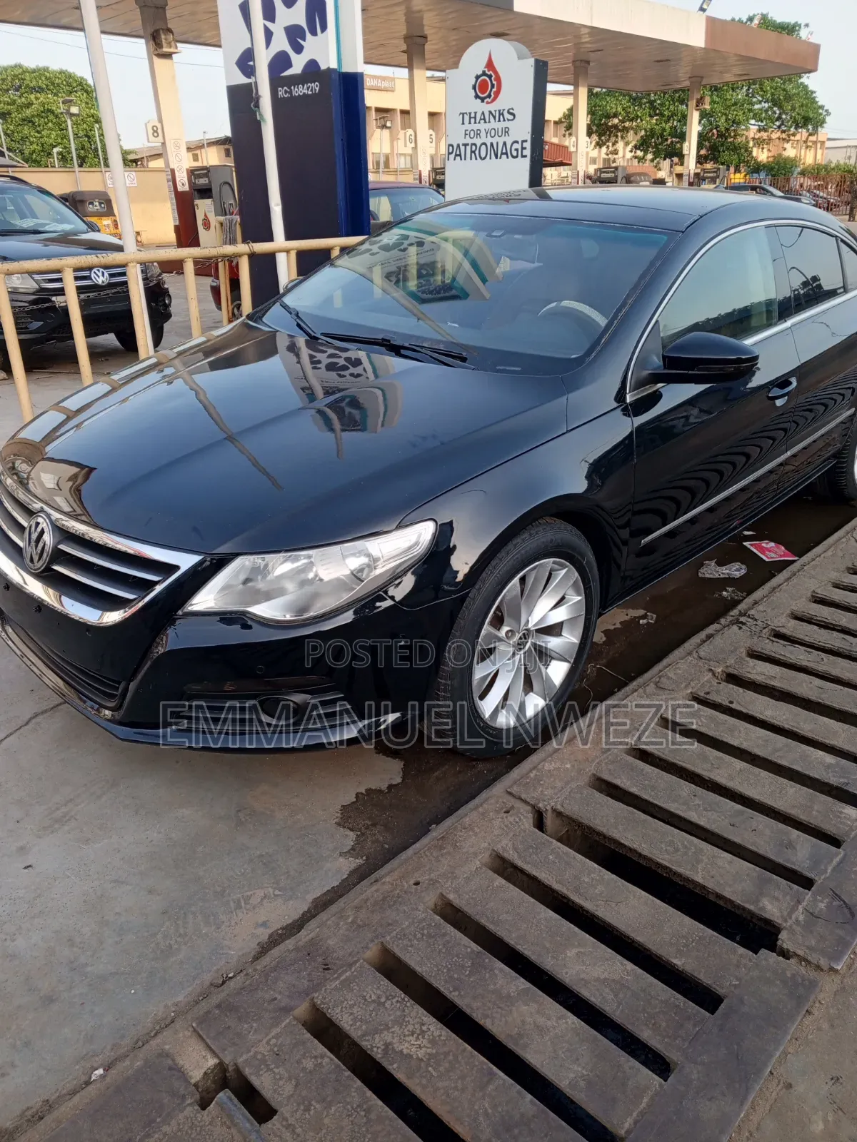 Volkswagen Passat 2.0 Sedan 2010 Black