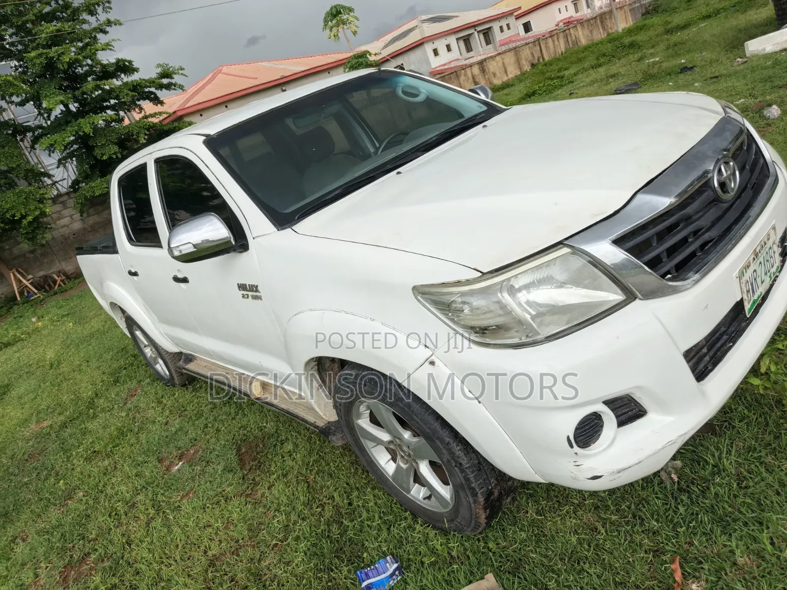 Toyota Hilux 2012 White