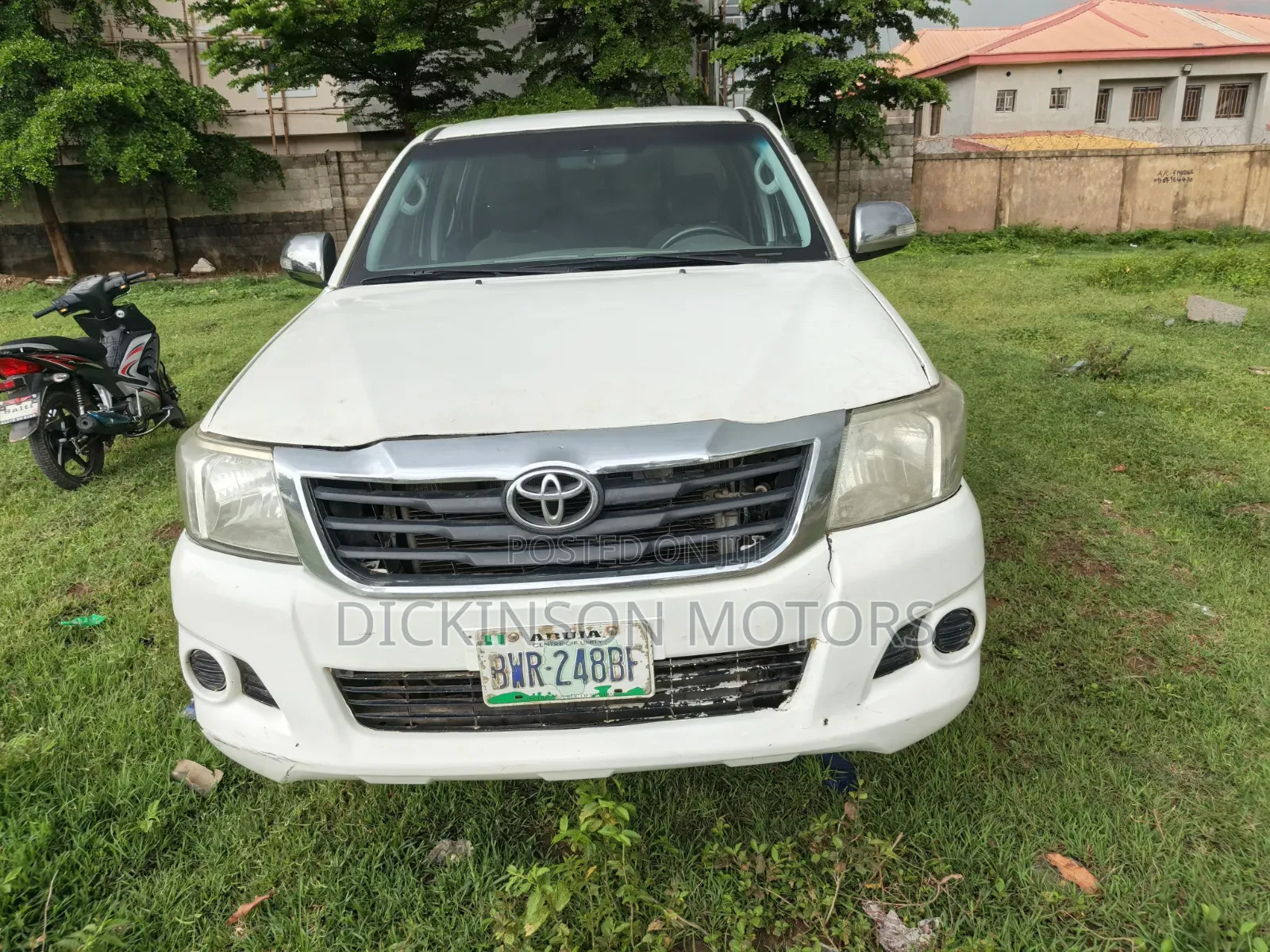 Toyota Hilux 2012 White