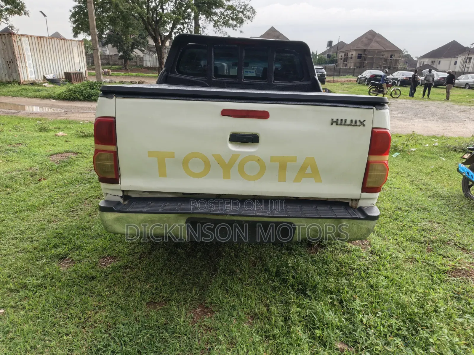 Toyota Hilux 2012 White