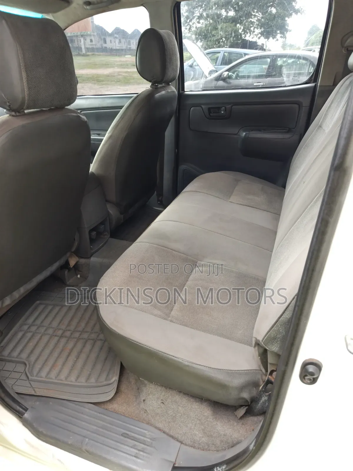 Toyota Hilux 2012 White
