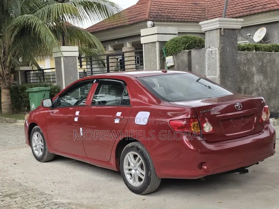 Toyota Corolla LE 4dr Sedan (1.8L 4cyl 4A) 2010 Red