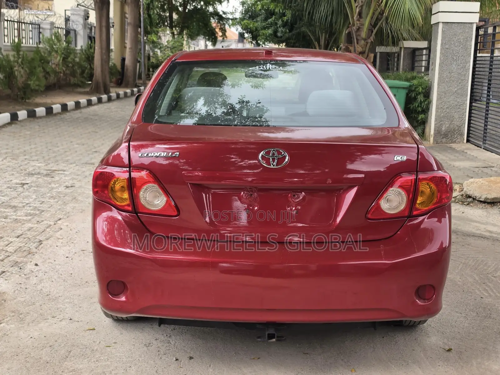 Toyota Corolla LE 4dr Sedan (1.8L 4cyl 4A) 2010 Red