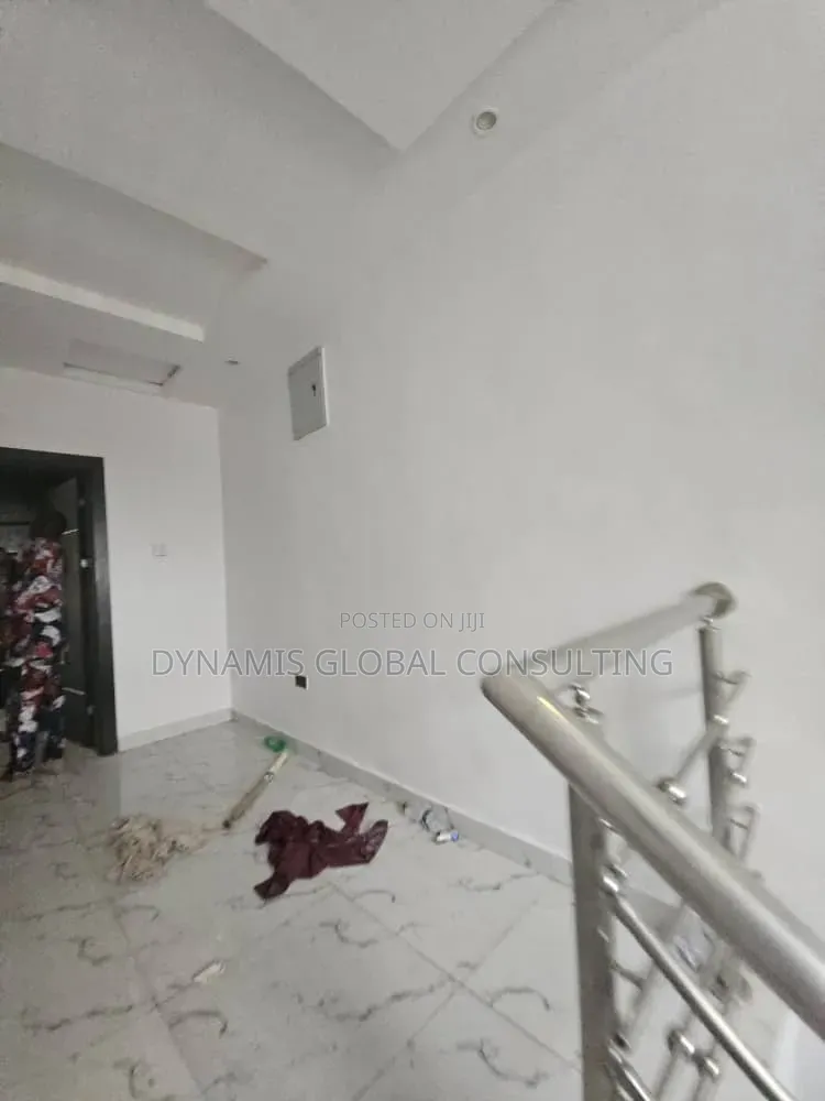 Furnished 2bdrm Duplex in Omole Phase 2 for rent