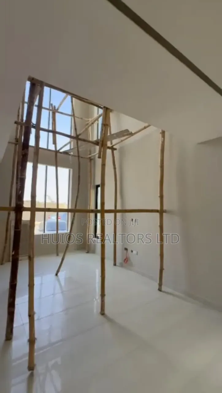 5bdrm Duplex in Lekki Phase 1 for sale