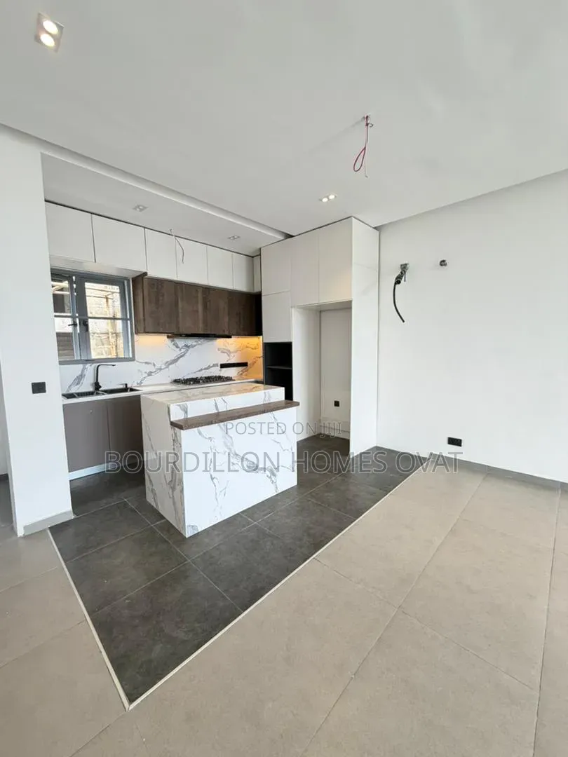 4bdrm Duplex in Lekki Phase 1 Lagos for sale