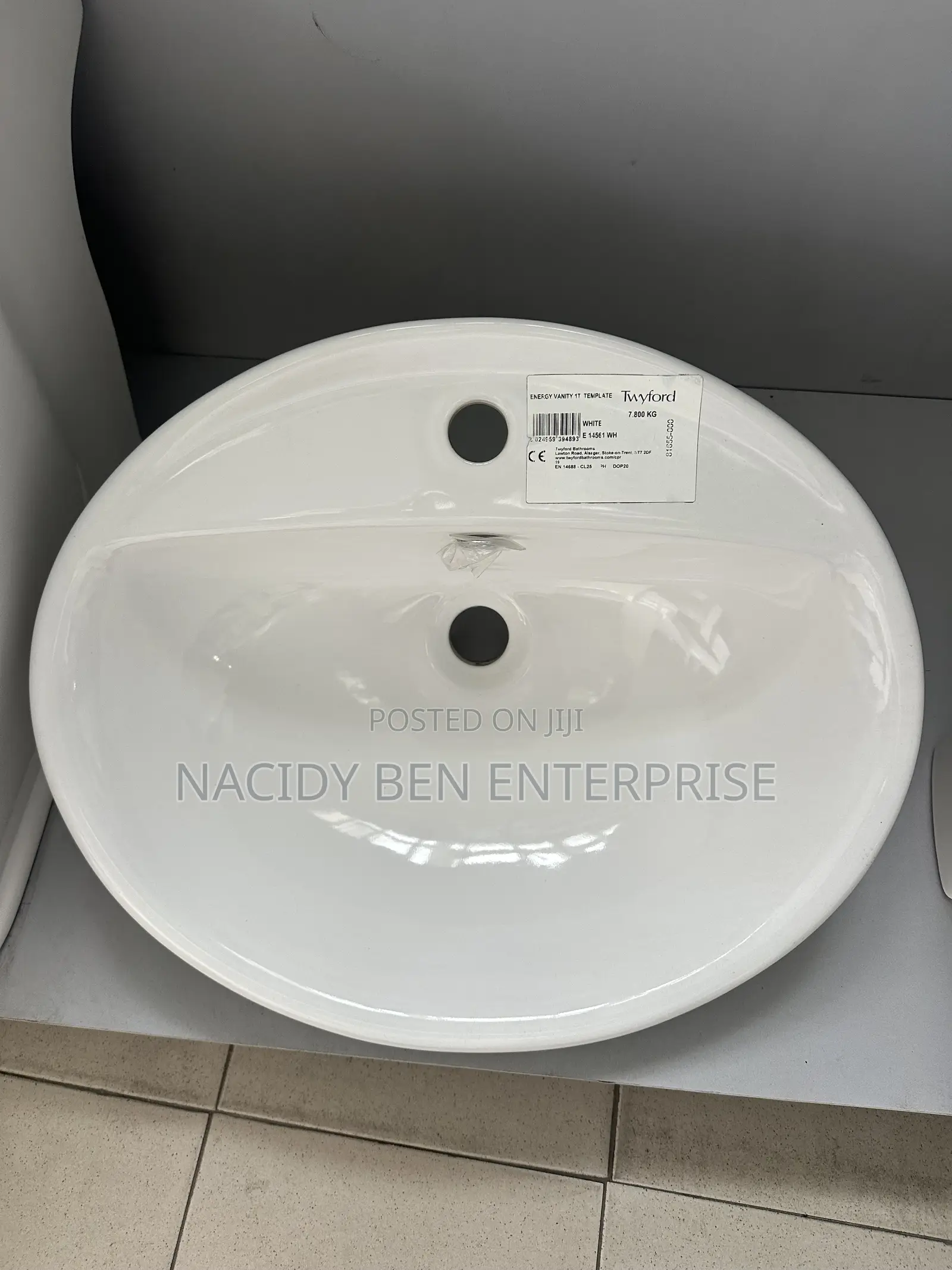 Geberit Countertop Basin (Bs en 14688 Cl-25 ) Width 840mm Dept 460mm