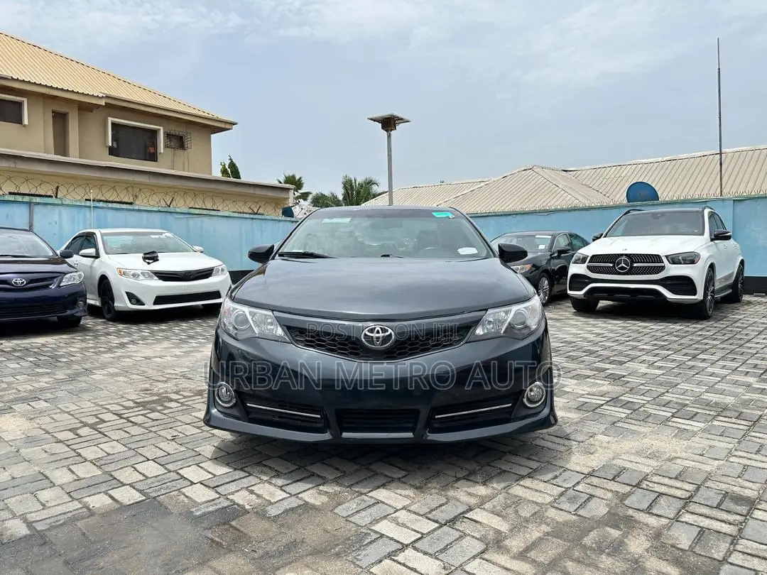 Toyota Camry SE 4dr Sedan (2.5L 4cyl 6A) 2012 Teal