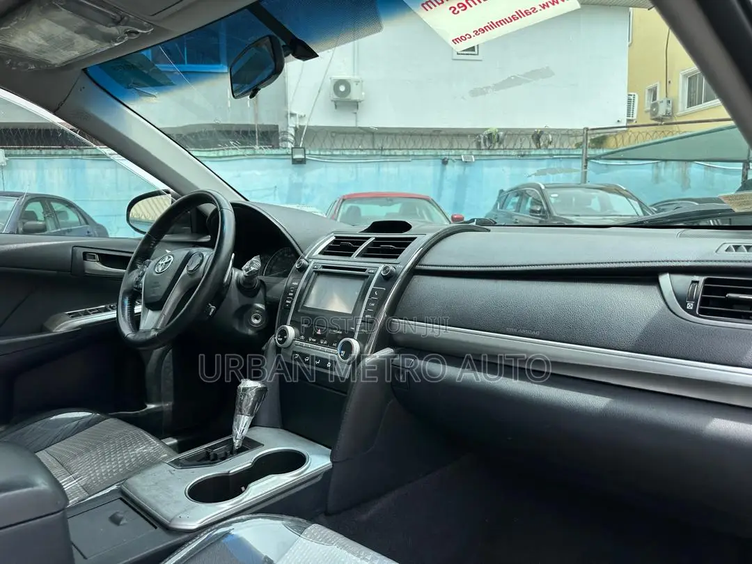 Toyota Camry SE 4dr Sedan (2.5L 4cyl 6A) 2012 Teal