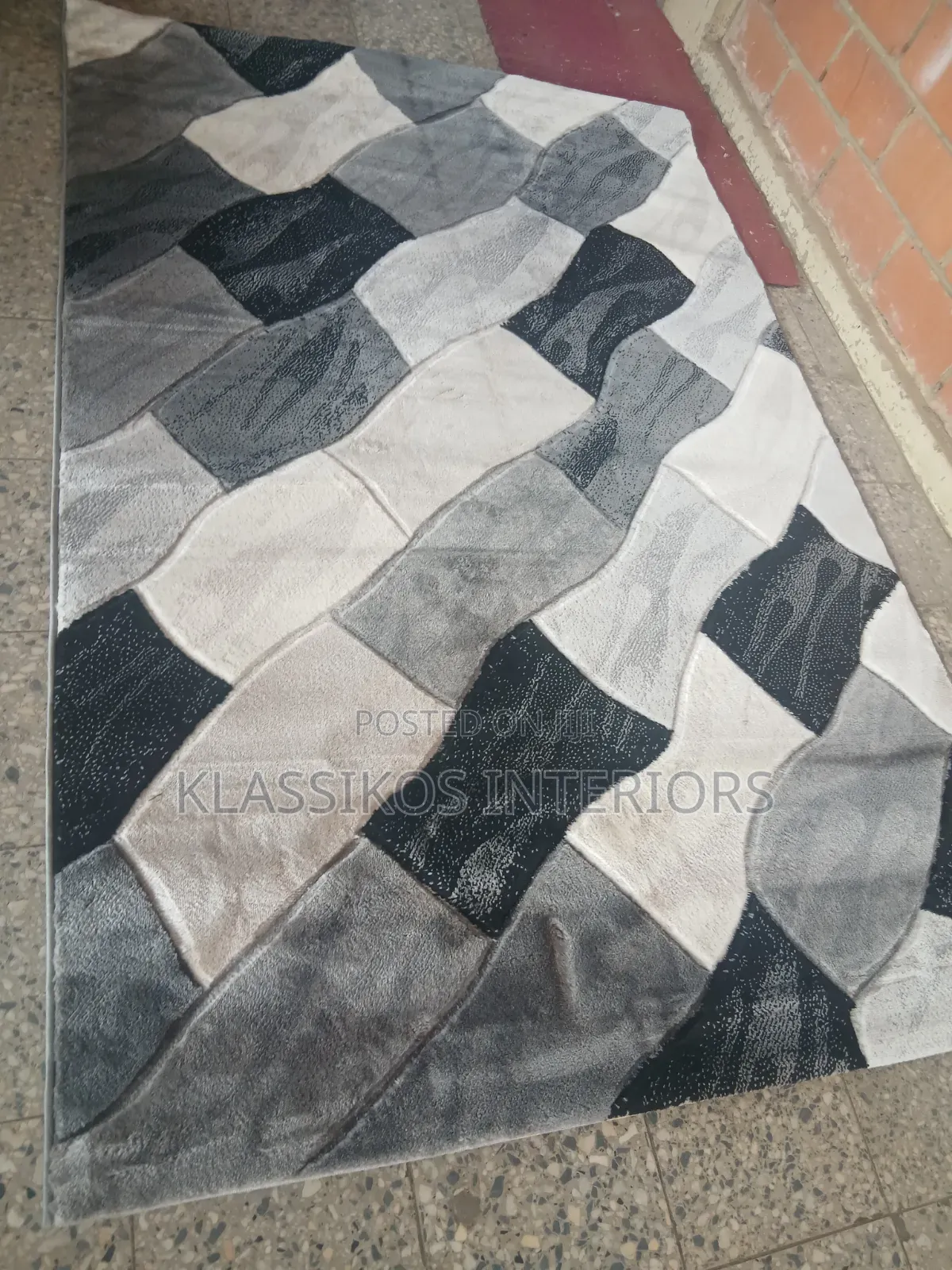 Turkish Center Rug in Abuja (Free Delivery)