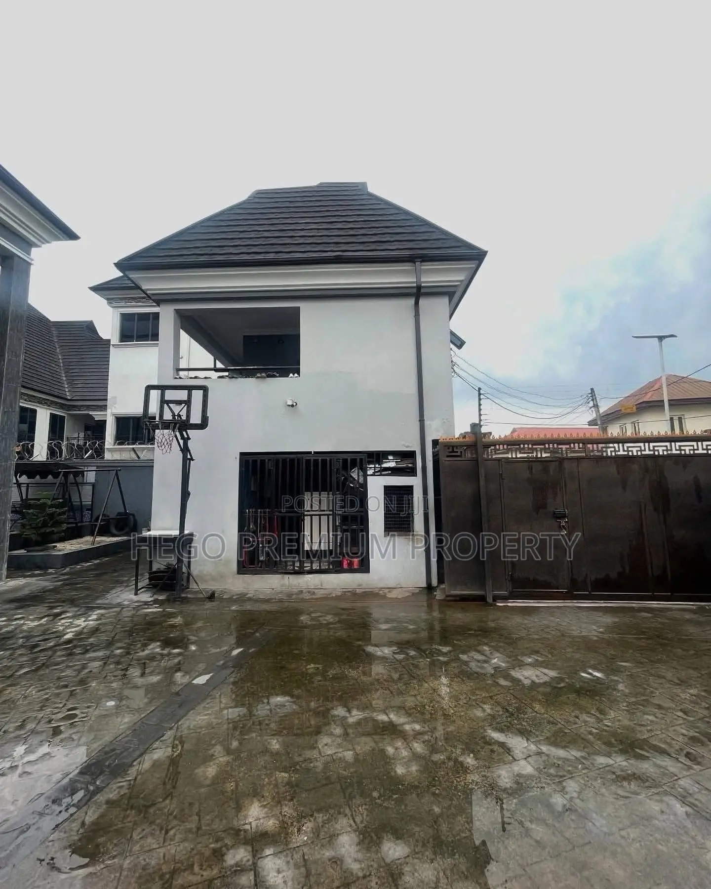 Furnished 6bdrm Duplex in Stadium Estate, Rumuomasi for sale
