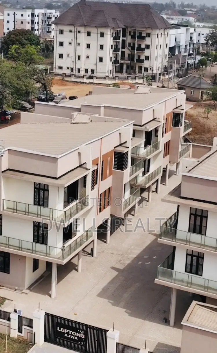 5bdrm Duplex in Ajwa, Kaura for sale