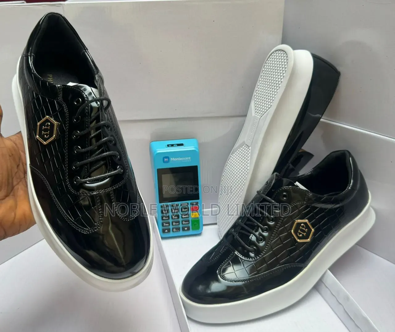 Original Black Lace Up Shoes Aku 6h
