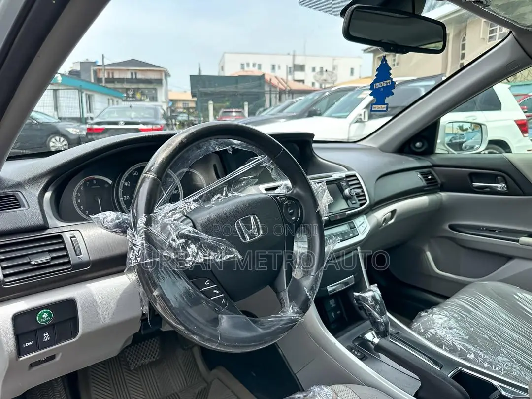 Honda Accord EX-L 4dr Sedan FWD (2.4L 4cyl 2A) 2013 Silver