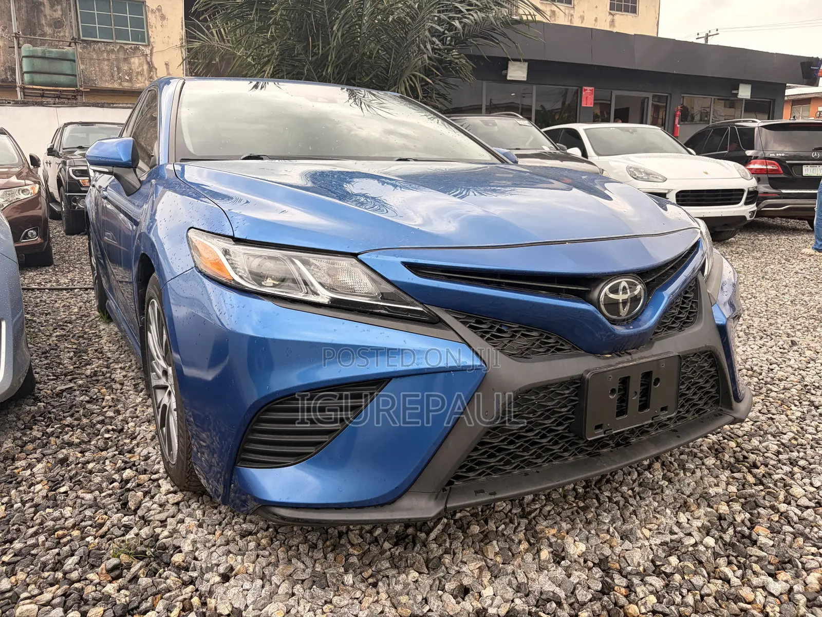 Toyota Camry 2019 Blue