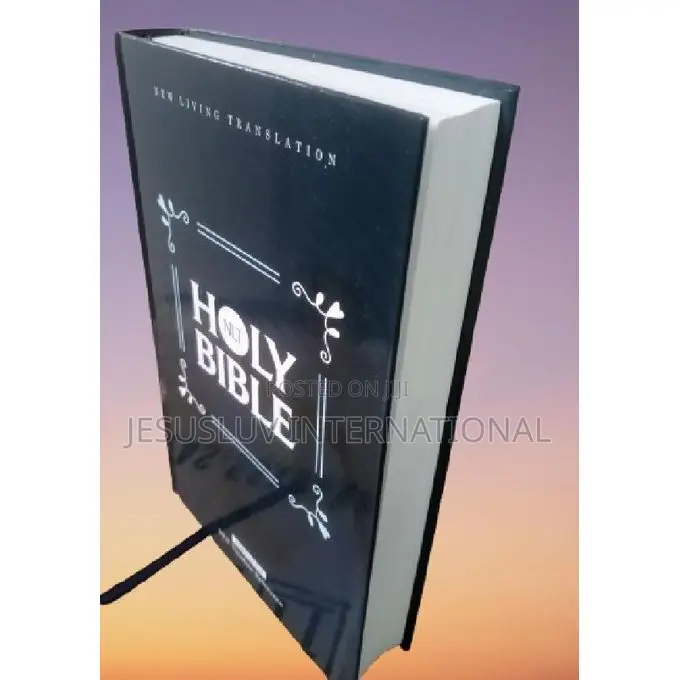 Holy Bible (Nlt)Thinline Reference,Concordance Giant Print (Hardcover)