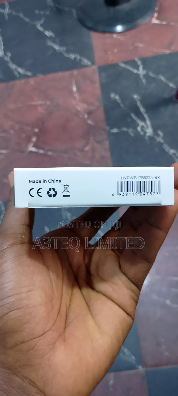 10,000mah Powerbank With Magnetic Wireless Charging