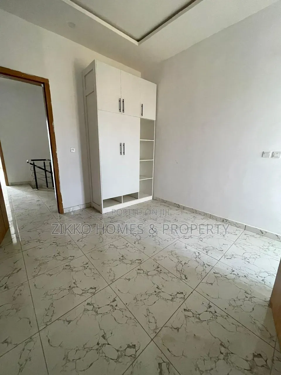 4bdrm Townhouse/Terrace in Harris Drive, VGC / Ajah for sale
