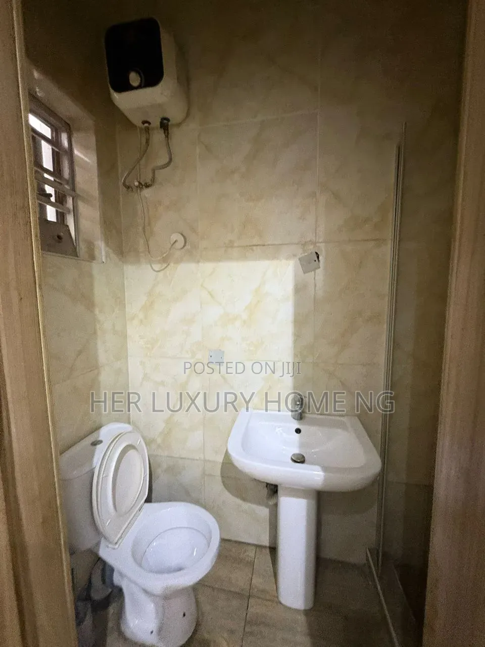 1bdrm Apartment in Royal Pine Estate, Lekki for rent