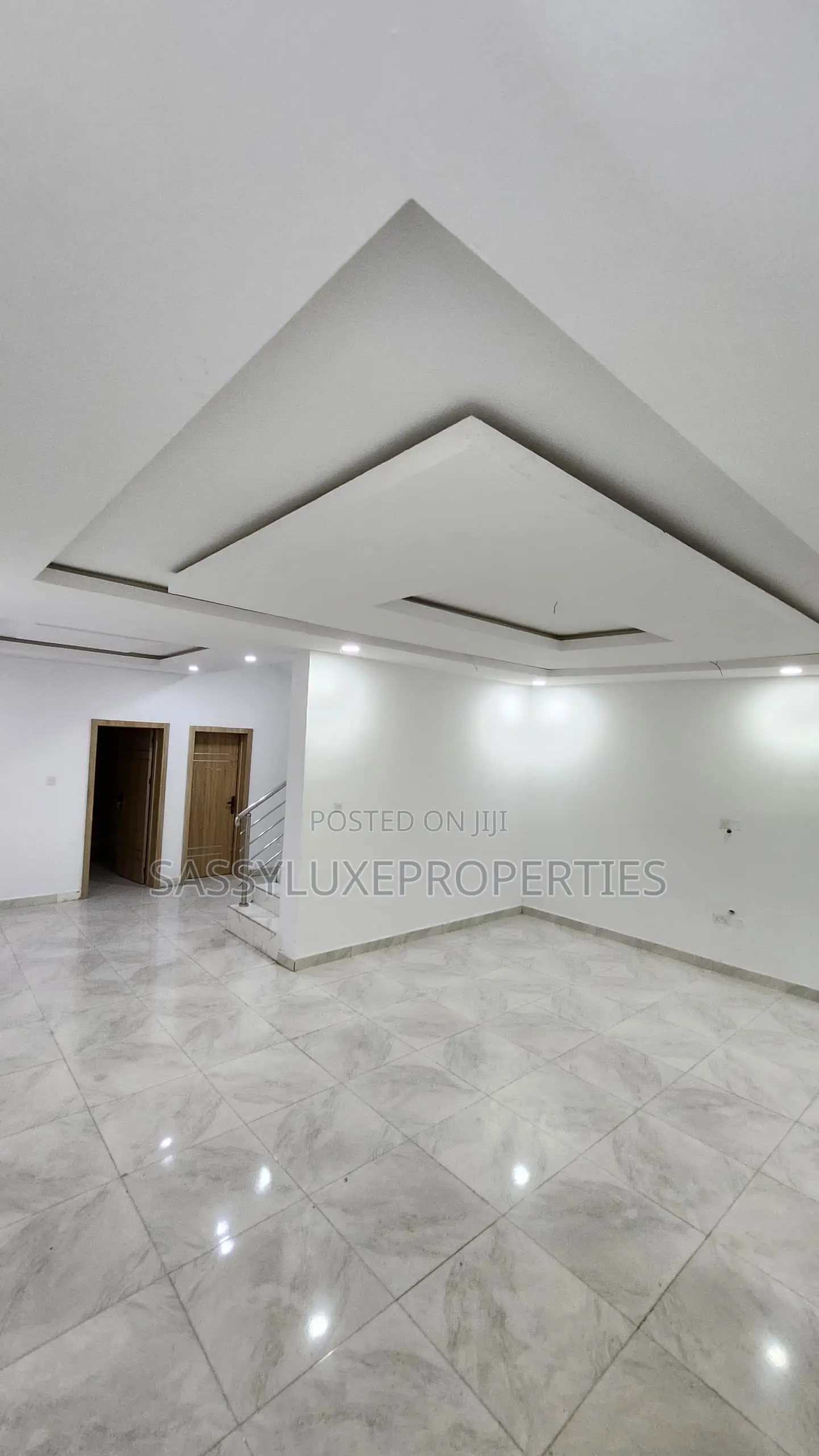 Furnished 3bdrm Townhouse/Terrace in Queens Garden, Isheri North