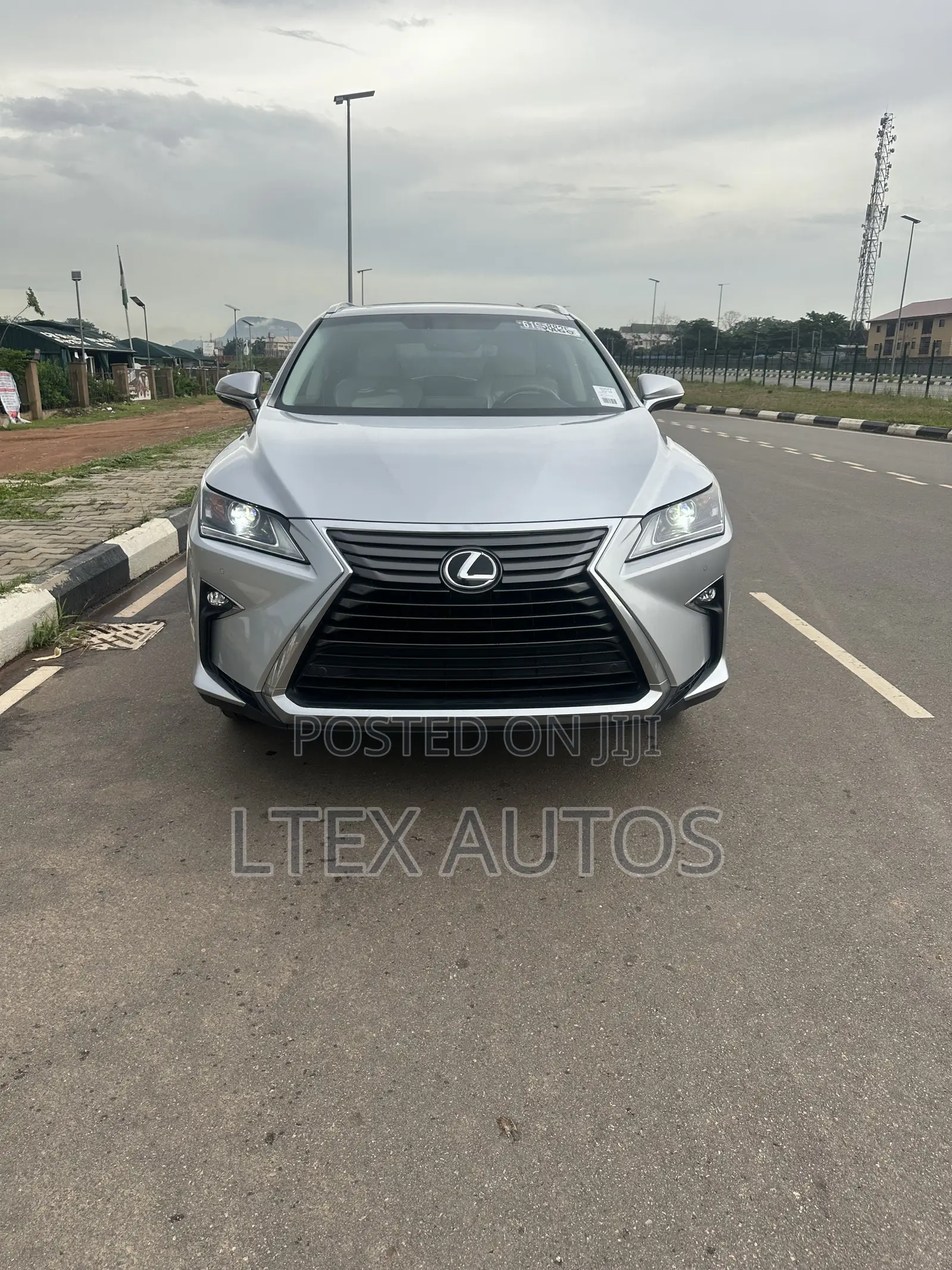 Lexus RX 350 FWD 2017 Silver